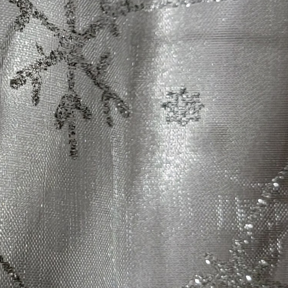 Custom-made/hand-sewn silver snowflake baby dress - Picture 5 of 5